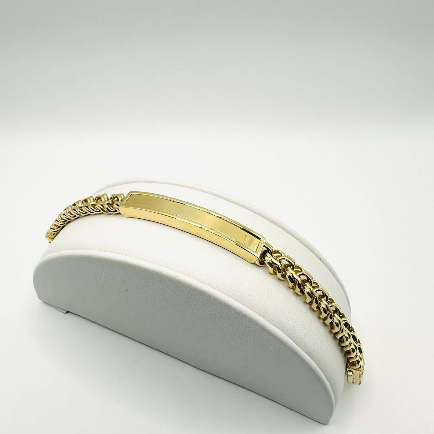 Laser Engravable Bracelet in 10K Gold - No.1