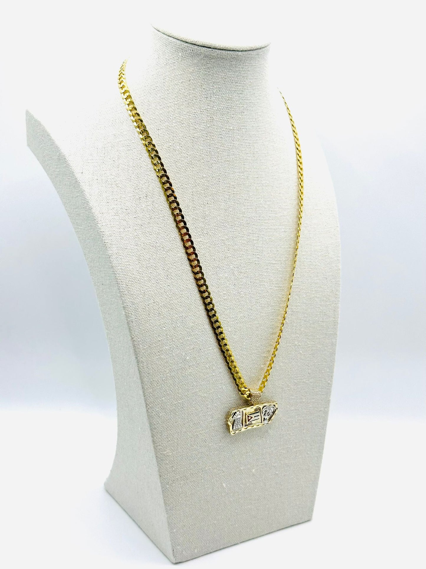 Bright Cut Chain with Cuban Flag Pendant in 10K Gold