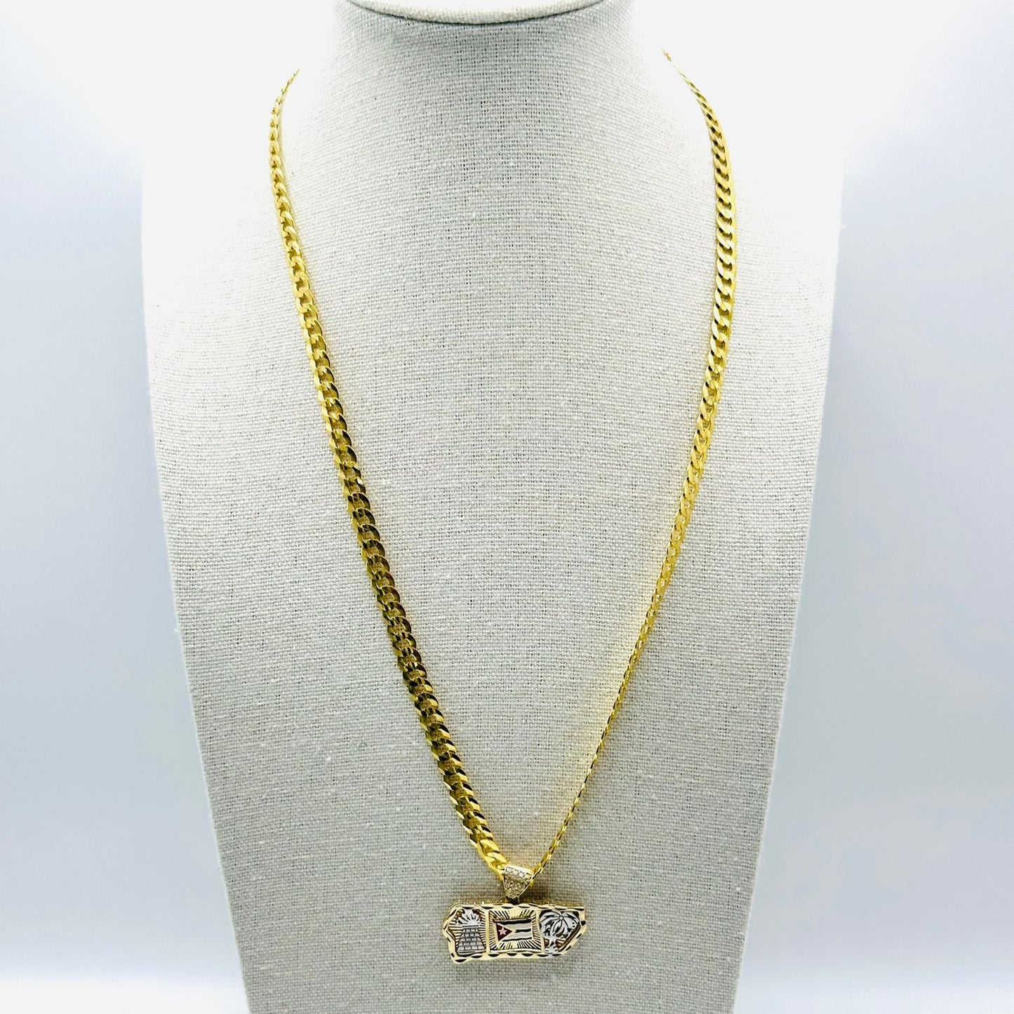 Bright Cut Chain with Cuban Flag Pendant in 10K Gold