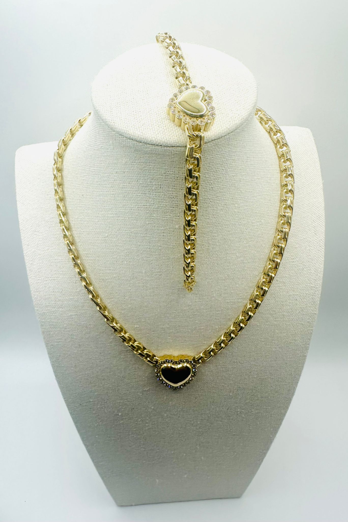 Chino Link Choker and Bracelet Set with Heart Pendant in 10K and CZ
